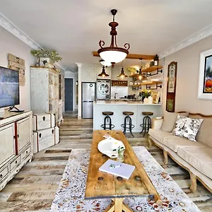 dk-villas-4-riverview-hout-bay.hotels-capetown.com/