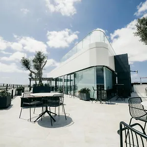 https://park-heights-by-the-warren-collection.hotelssaintjulians.com